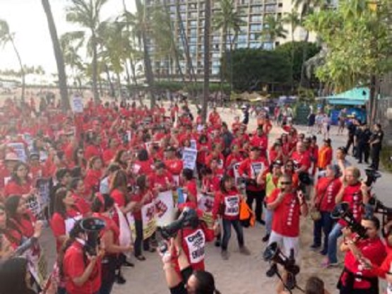 hilton hawaiian village hotel workers strike